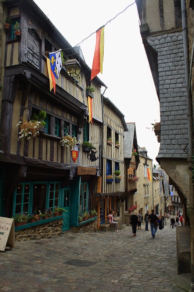 dinan2